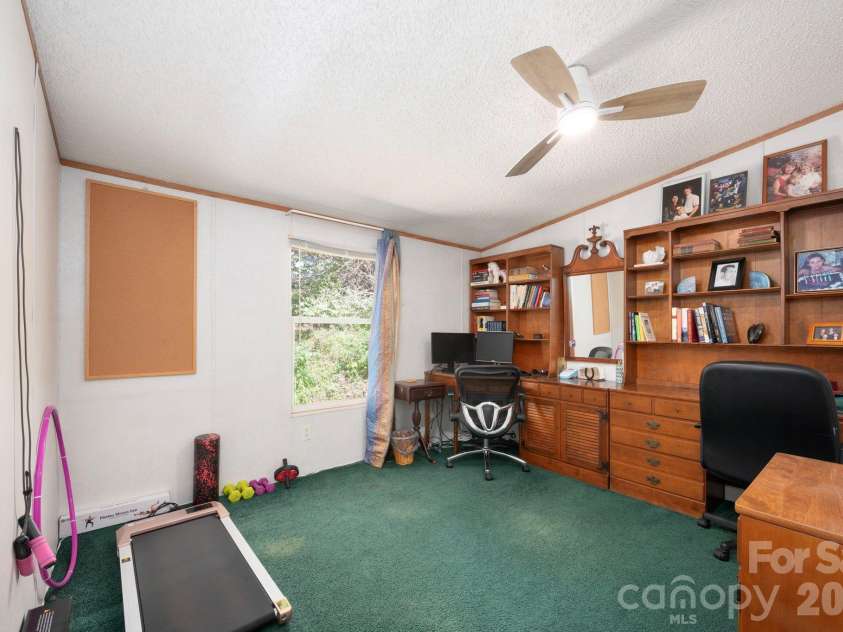 66 Green Oak Road, Asheville, NC 28804.  MLS# CAR4371063, YatesRealty ID 24337. 