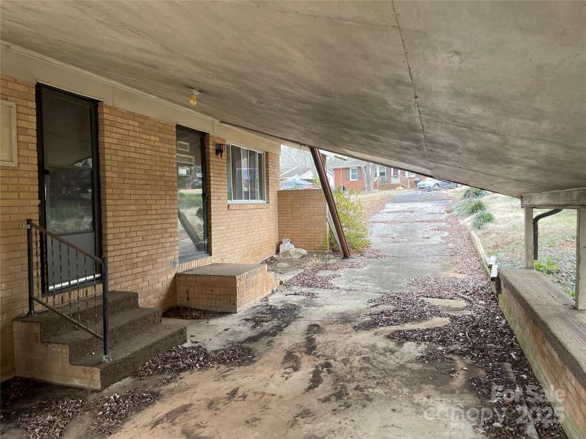 1108 Cone Avenue, Pineville, NC 28134.  MLS# CAR4216295, YatesRealty ID 2434. 