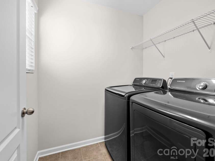 11203 Chapeclane Road, Charlotte, NC 28278.  MLS# CAR4341157, YatesRealty ID 2434. 
