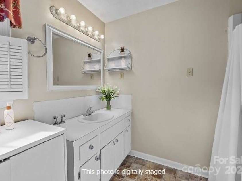 1214 Hawthorne Road, Lancaster, SC 29720.  MLS# CAR4324625, YatesRealty ID 2434. 