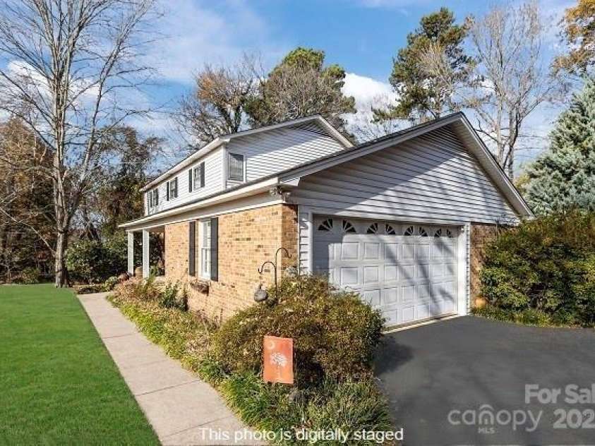 1214 Hawthorne Road, Lancaster, SC 29720.  MLS# CAR4324625, YatesRealty ID 2434. 