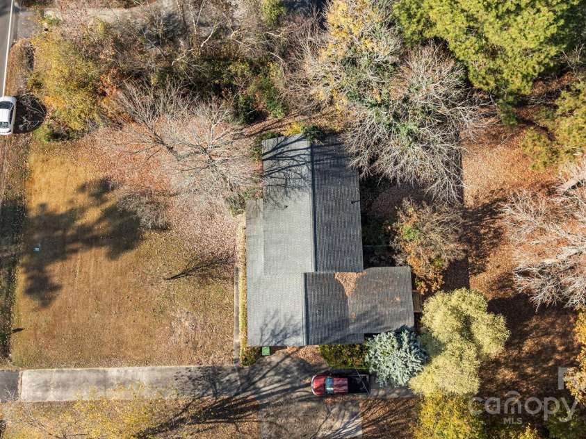 1214 Hawthorne Road, Lancaster, SC 29720.  MLS# CAR4324625, YatesRealty ID 2434. 