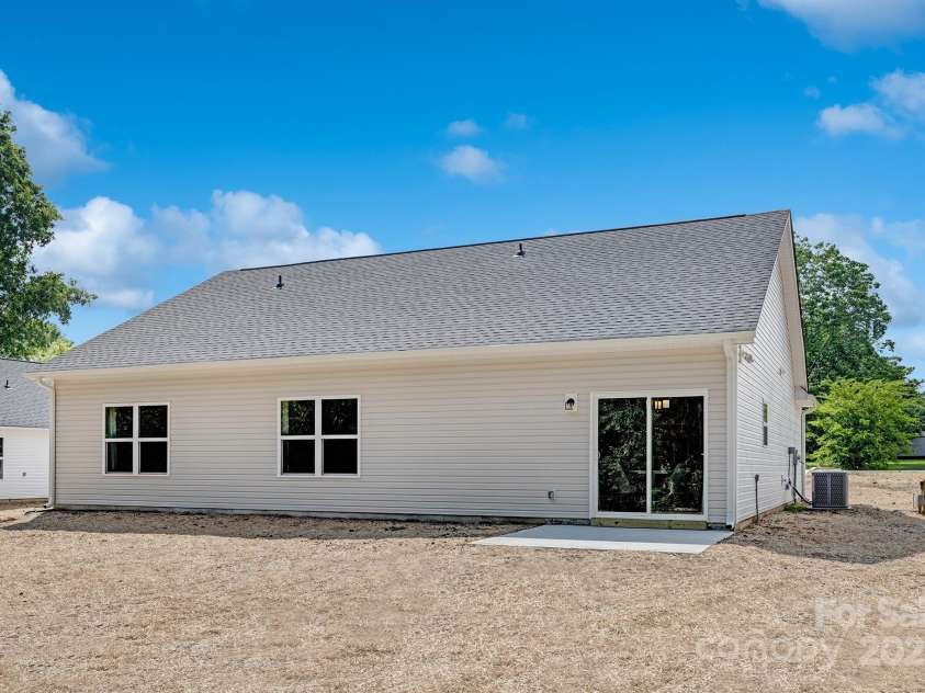 4478 Pebblebrook Circle, Concord, NC 28027.  MLS# CAR4278801, YatesRealty ID 24340. Representation