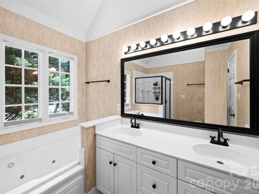 1964 Middleton Place, Rock Hill, SC 29732.  MLS# CAR4384901, YatesRealty ID 24342. 