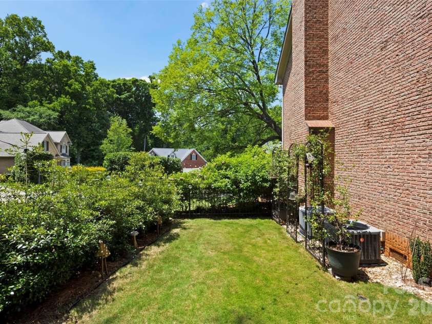 1964 Middleton Place, Rock Hill, SC 29732.  MLS# CAR4384901, YatesRealty ID 24342. 