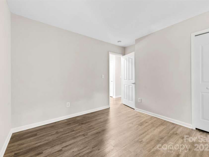 6340 Green Vista Court, Charlotte, NC 28212.  MLS# CAR4270399, YatesRealty ID 24343. Bedroom 3 closet