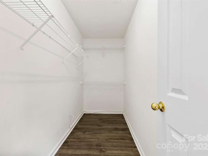 6340 Green Vista Court, Charlotte, NC 28212.  MLS# CAR4270399, YatesRealty ID 24343. Master Bedroom Walk in closet
