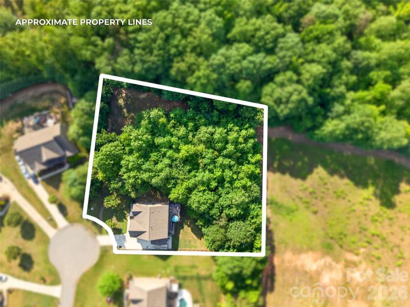 6410 Willow Farm Drive, Denver, NC 28037.  MLS# CAR4384994, YatesRealty ID 24343. 