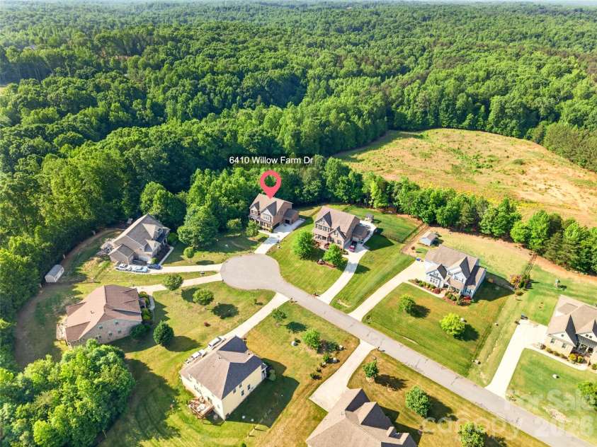 6410 Willow Farm Drive, Denver, NC 28037.  MLS# CAR4384994, YatesRealty ID 24343. 