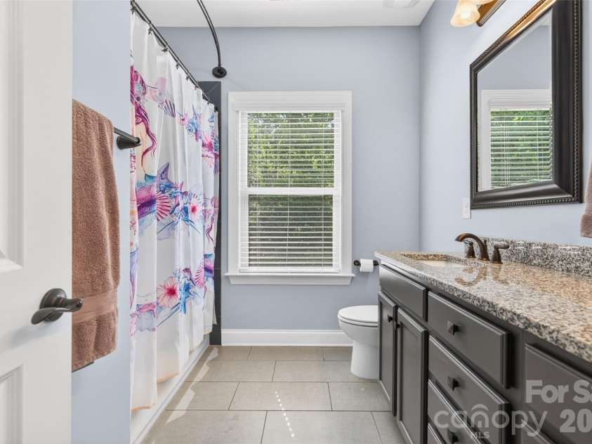 6410 Willow Farm Drive, Denver, NC 28037.  MLS# CAR4384994, YatesRealty ID 24343. 