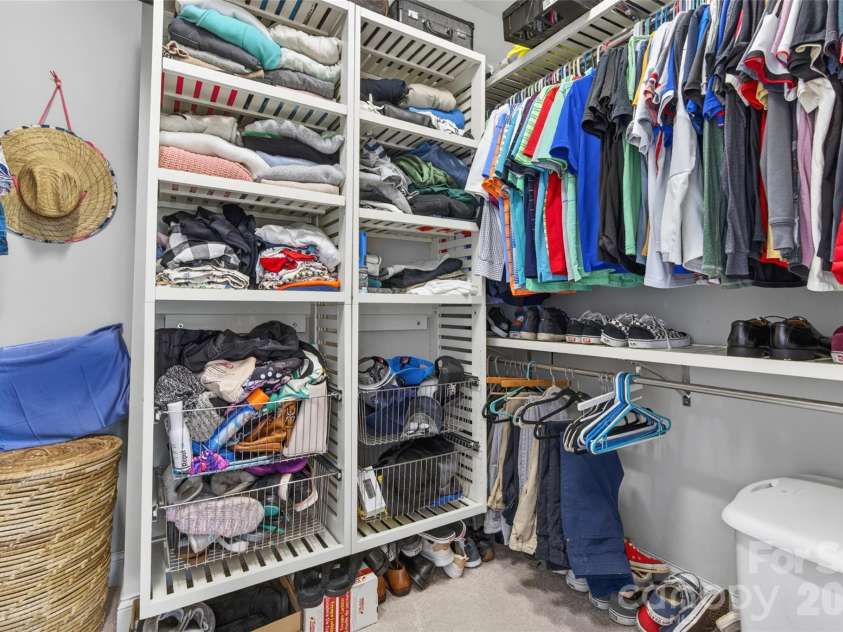 6410 Willow Farm Drive, Denver, NC 28037.  MLS# CAR4384994, YatesRealty ID 24343. Primary closet