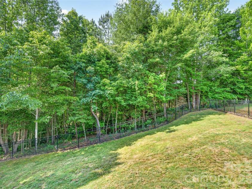 6410 Willow Farm Drive, Denver, NC 28037.  MLS# CAR4384994, YatesRealty ID 24343. Private backyard