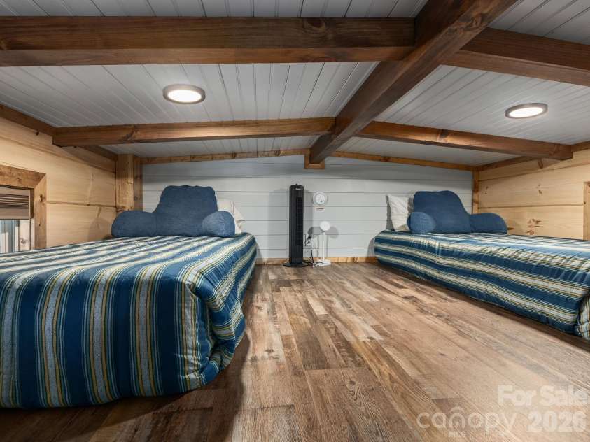 61 Boulder Drive, Lake Toxaway, NC 28747.  MLS# CAR4380613, YatesRealty ID 24344. 