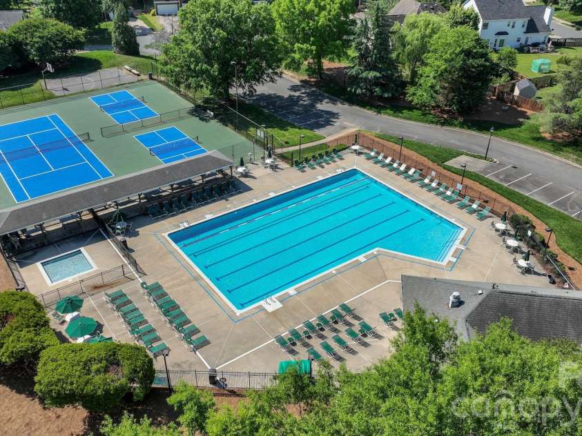 9101 Castlebay Drive, Charlotte, NC 28277.  MLS# CAR4382919, YatesRealty ID 24345. 