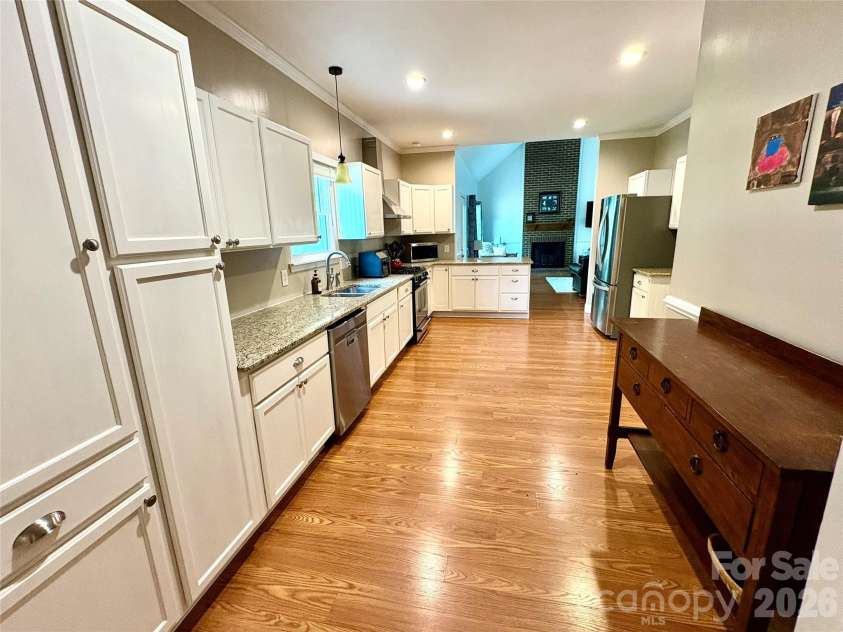 9101 Castlebay Drive, Charlotte, NC 28277.  MLS# CAR4382919, YatesRealty ID 24345. 