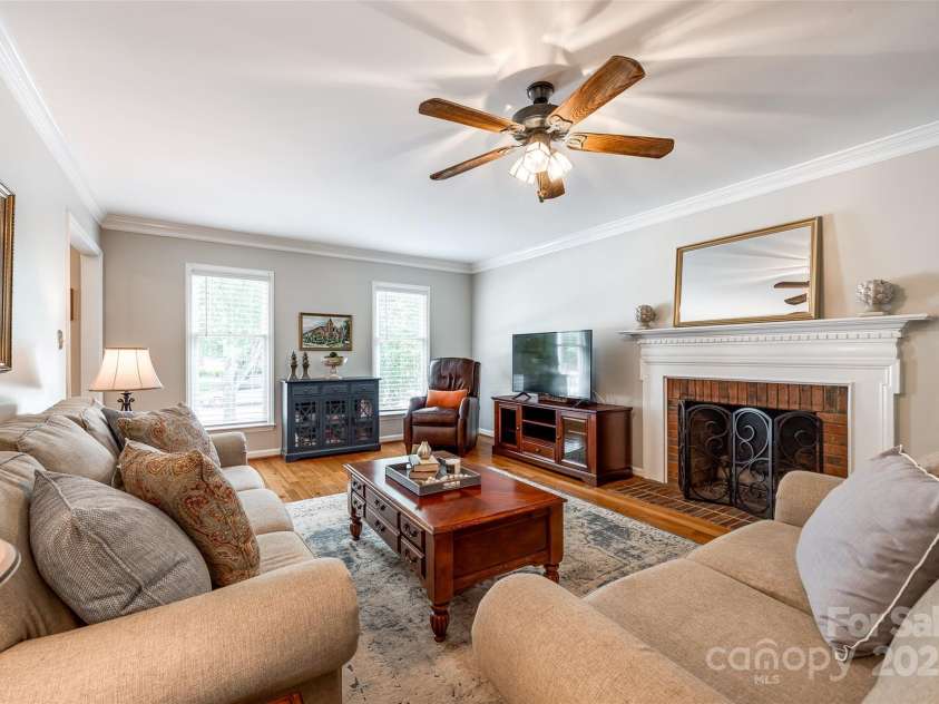 1887 Steeplechase Drive, Rock Hill, SC 29732.  MLS# CAR4268508, YatesRealty ID 24346. 