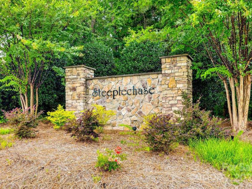 1887 Steeplechase Drive, Rock Hill, SC 29732.  MLS# CAR4268508, YatesRealty ID 24346. 