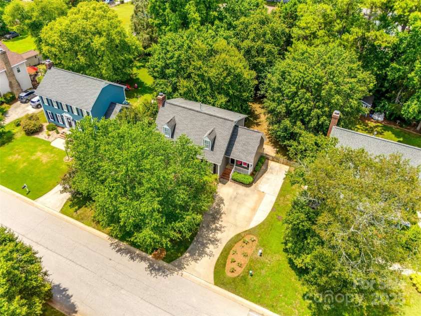 1887 Steeplechase Drive, Rock Hill, SC 29732.  MLS# CAR4268508, YatesRealty ID 24346. 
