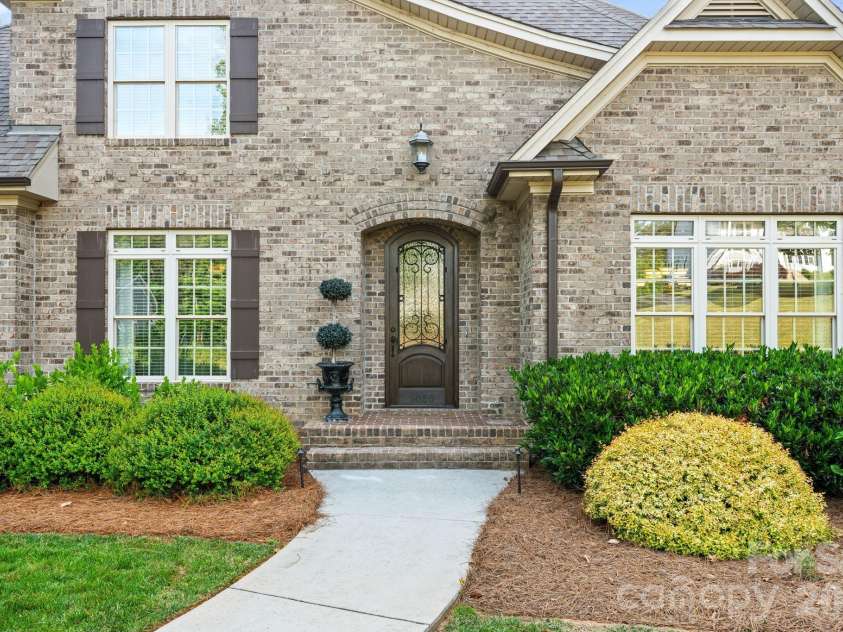 8050 Windswept Drive, Belews Creek, NC 27009.  MLS# CAR4384774, YatesRealty ID 24346. 