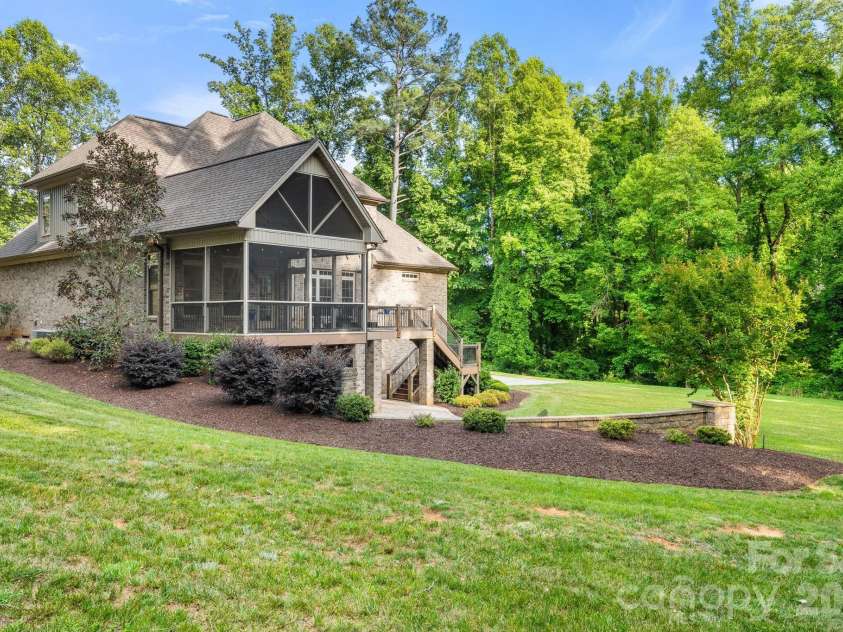 8050 Windswept Drive, Belews Creek, NC 27009.  MLS# CAR4384774, YatesRealty ID 24346. 
