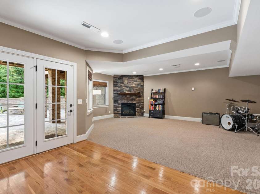 8050 Windswept Drive, Belews Creek, NC 27009.  MLS# CAR4384774, YatesRealty ID 24346. 