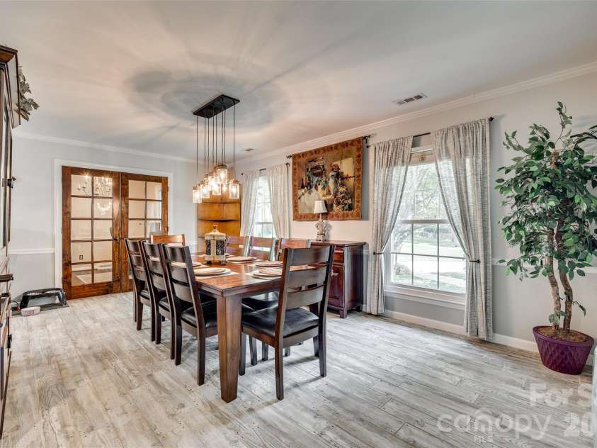 1325 Bucknell Avenue, Gastonia, NC 28054.  MLS# CAR4383835, YatesRealty ID 24348. 