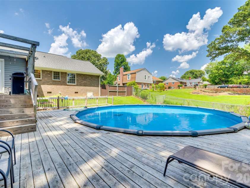 1325 Bucknell Avenue, Gastonia, NC 28054.  MLS# CAR4383835, YatesRealty ID 24348. 