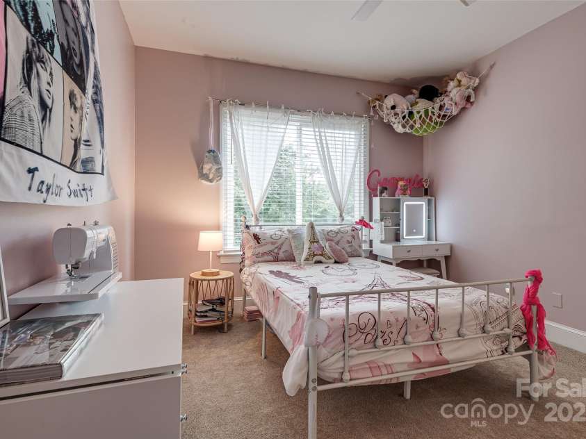 2936 Saintfield Place, Charlotte, NC 28270.  MLS# CAR4275978, YatesRealty ID 24348. 