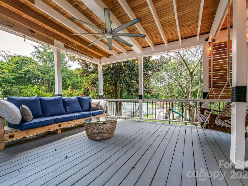 2936 Saintfield Place, Charlotte, NC 28270.  MLS# CAR4275978, YatesRealty ID 24348. 