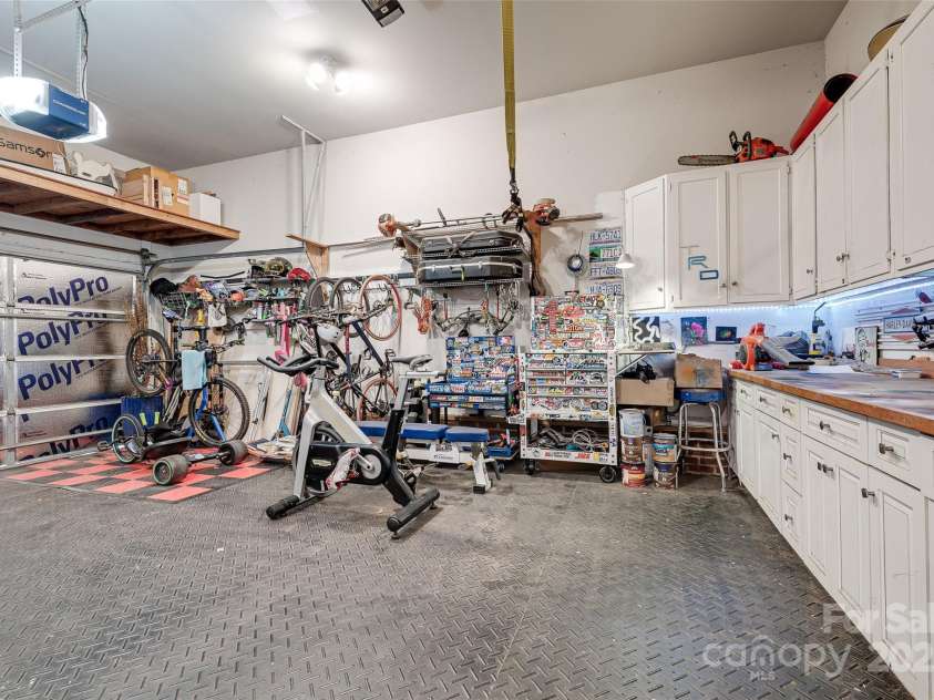 2936 Saintfield Place, Charlotte, NC 28270.  MLS# CAR4275978, YatesRealty ID 24348. 
