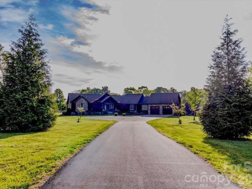 1083 Union Community Road, Thurmond, NC 28683.  MLS# CAR4383434, YatesRealty ID 24349. 