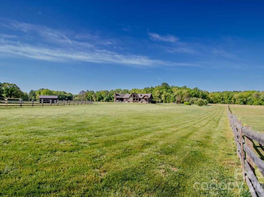 1083 Union Community Road, Thurmond, NC 28683.  MLS# CAR4383434, YatesRealty ID 24349. 