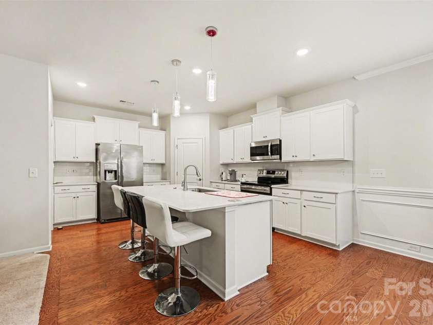 14204 Southbridge Forest Drive, Charlotte, NC 27273.  MLS# CAR4385060, YatesRealty ID 24350. 