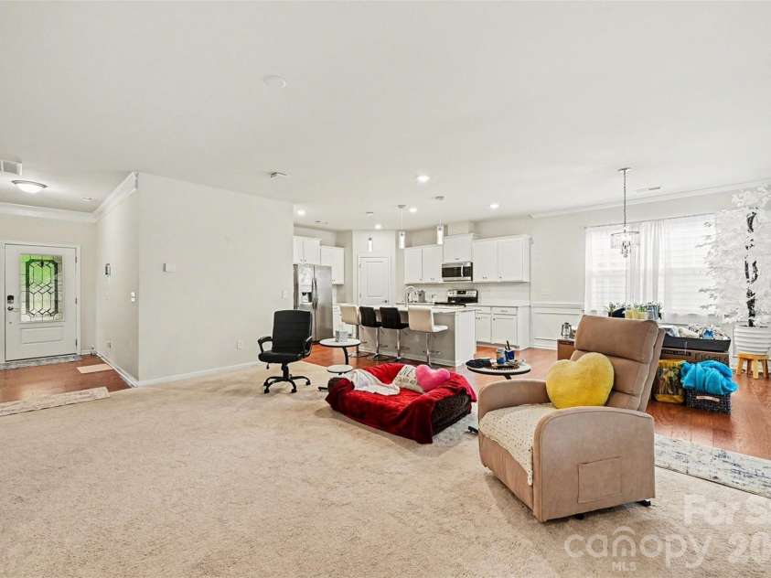 14204 Southbridge Forest Drive, Charlotte, NC 27273.  MLS# CAR4385060, YatesRealty ID 24350. 