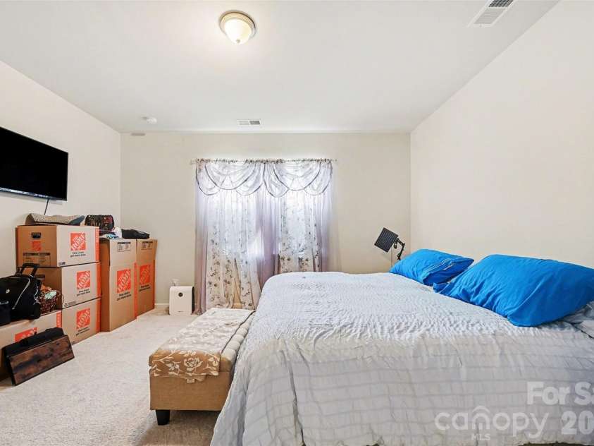 14204 Southbridge Forest Drive, Charlotte, NC 27273.  MLS# CAR4385060, YatesRealty ID 24350. 