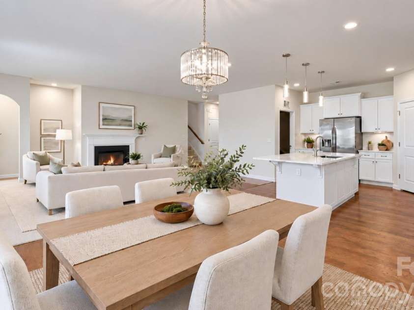 14204 Southbridge Forest Drive, Charlotte, NC 28273.  MLS# CAR4425142, YatesRealty ID 24350. Virtually Staged