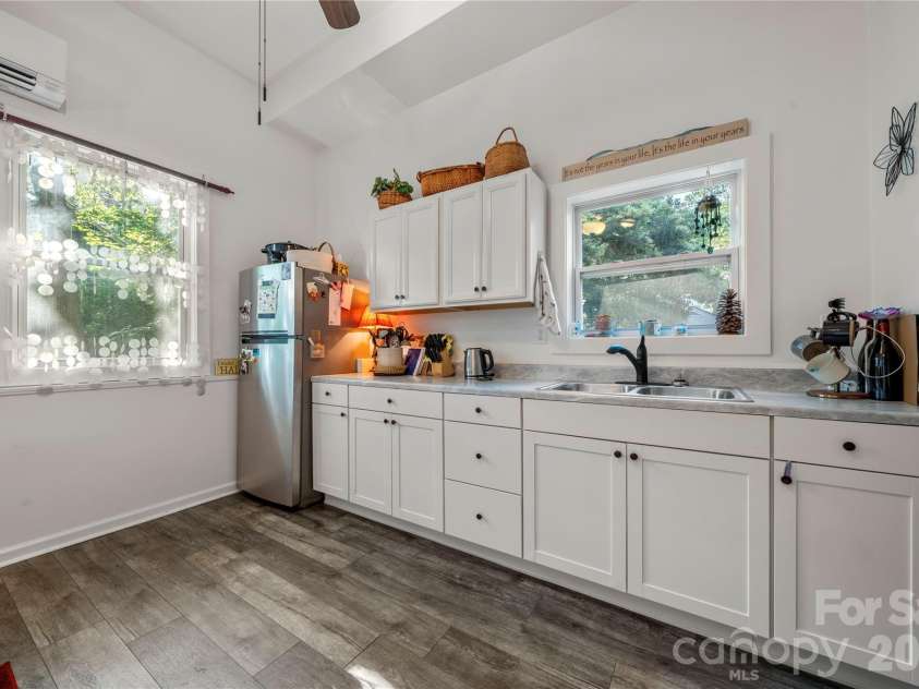 3072 Point Clear Drive, Tega Cay, SC 29708.  MLS# CAR4384137, YatesRealty ID 24351. Second living space kitchenette