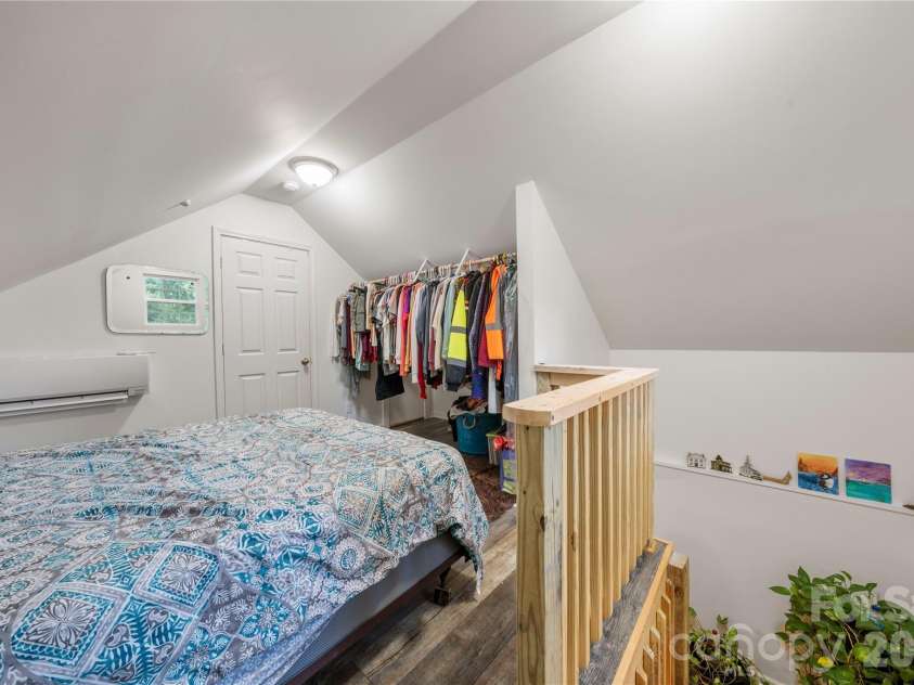 3072 Point Clear Drive, Tega Cay, SC 29708.  MLS# CAR4384137, YatesRealty ID 24351. Second living space upstairs bedroom loft