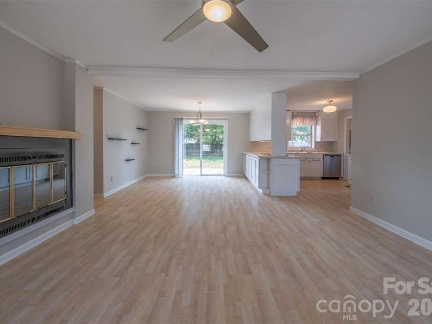 21205 Rio Oro Drive, Cornelius, NC 28031.  MLS# CAR4378603, YatesRealty ID 24353. 