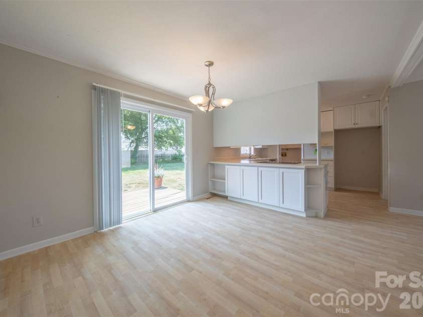 21205 Rio Oro Drive, Cornelius, NC 28031.  MLS# CAR4378603, YatesRealty ID 24353. 