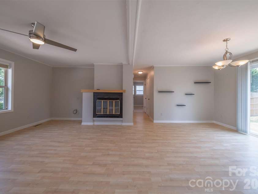 21205 Rio Oro Drive, Cornelius, NC 28031.  MLS# CAR4378603, YatesRealty ID 24353. 
