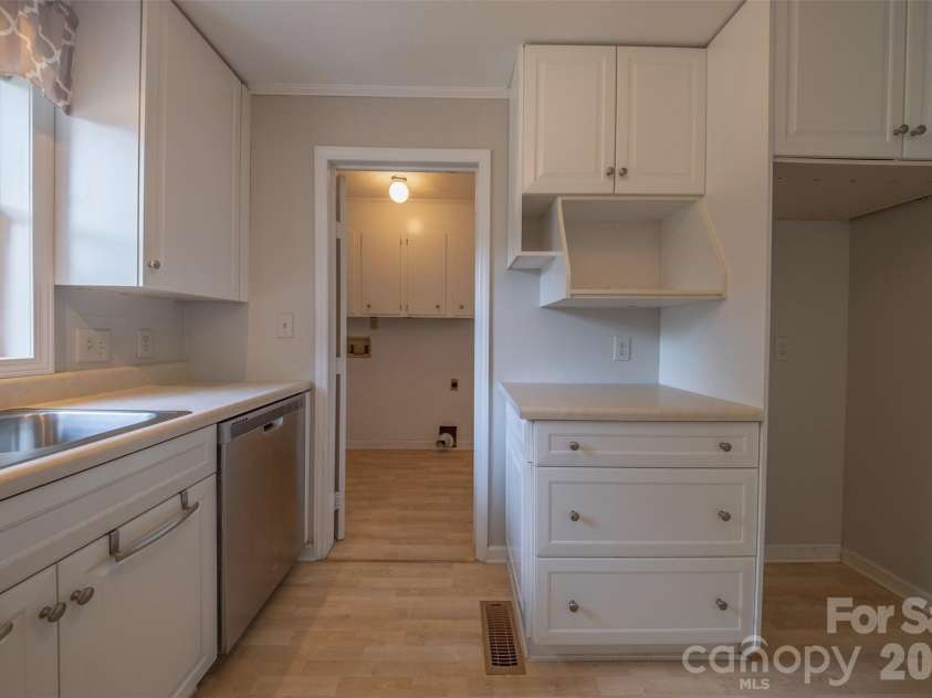 21205 Rio Oro Drive, Cornelius, NC 28031.  MLS# CAR4378603, YatesRealty ID 24353. 