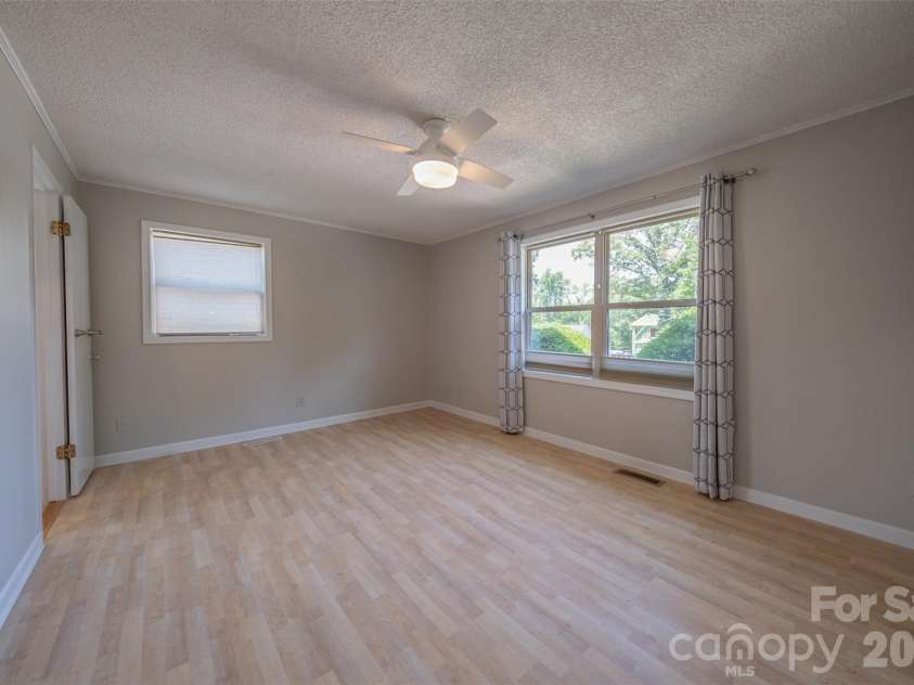 21205 Rio Oro Drive, Cornelius, NC 28031.  MLS# CAR4378603, YatesRealty ID 24353. 