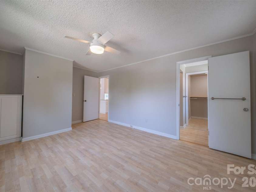 21205 Rio Oro Drive, Cornelius, NC 28031.  MLS# CAR4378603, YatesRealty ID 24353. 