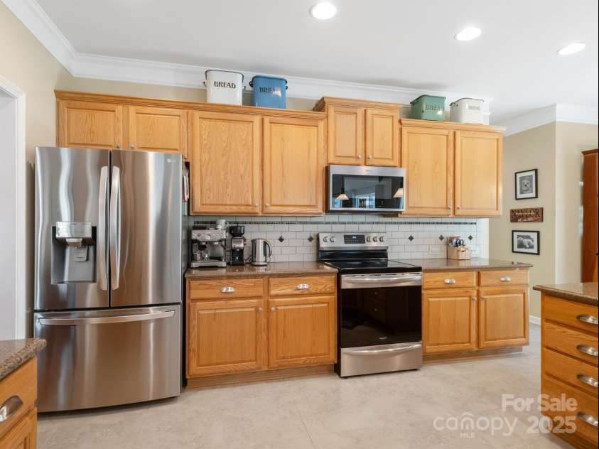 7627 Woodcrest Drive, Stanley, NC 28164.  MLS# CAR4257046, YatesRealty ID 24354. 