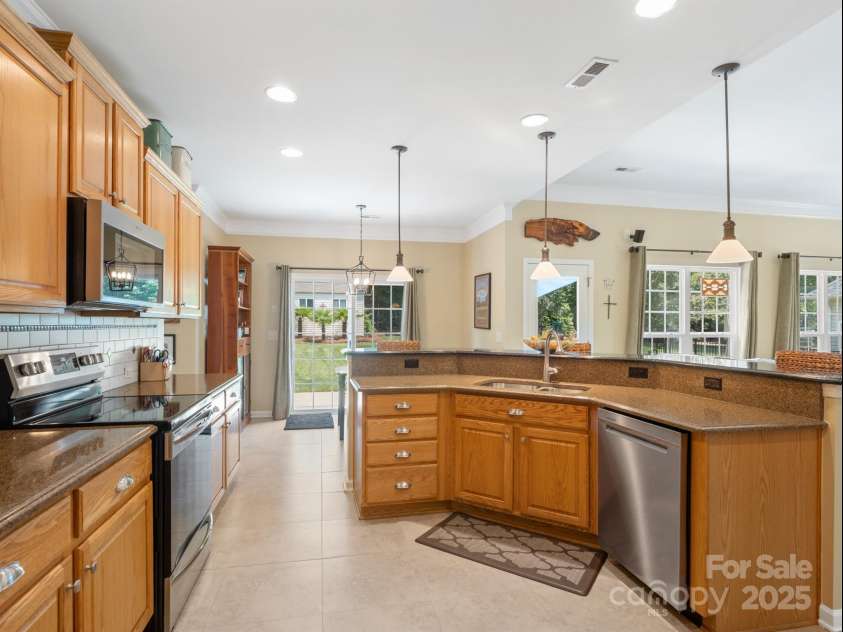 7627 Woodcrest Drive, Stanley, NC 28164.  MLS# CAR4257046, YatesRealty ID 24354. 