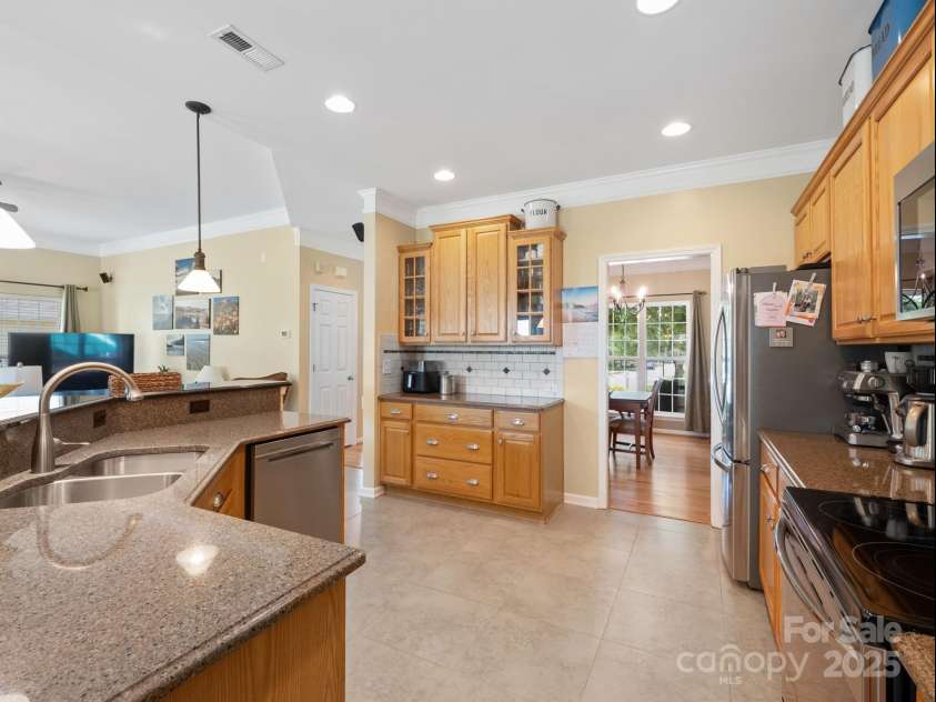 7627 Woodcrest Drive, Stanley, NC 28164.  MLS# CAR4257046, YatesRealty ID 24354. 