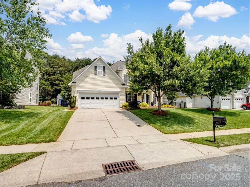 7627 Woodcrest Drive, Stanley, NC 28164.  MLS# CAR4257046, YatesRealty ID 24354. 