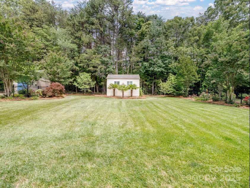 7627 Woodcrest Drive, Stanley, NC 28164.  MLS# CAR4257046, YatesRealty ID 24354. 