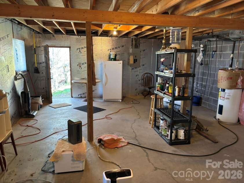 120 Kimberly Drive, Bryson City, NC 28713.  MLS# CAR4385063, YatesRealty ID 24356. Clean and dry.